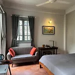 T Home Balcony Homestay
